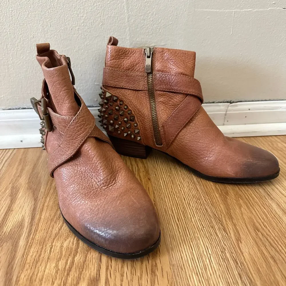Vince Camuto Biker Marcin Grunge Brown Leather Moto Ankle Boots Studded Women 8B